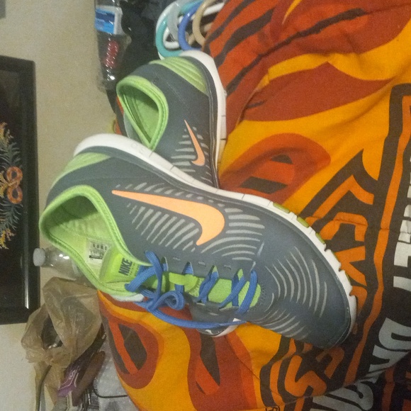 Ladies 7.5 Nike free balanza trainers s4 - Picture 1 of 12